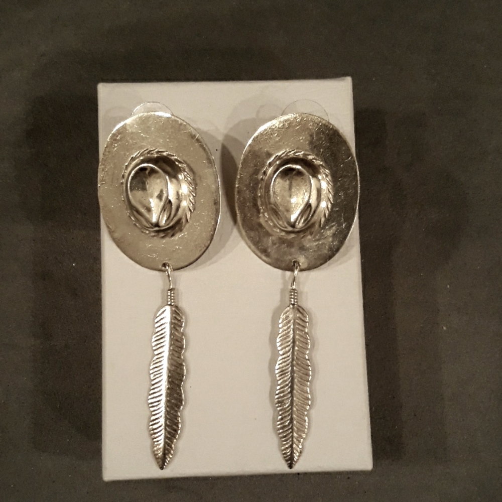 🤠Silver 925 Cowgirl Hat & Feather Dangle Earrings